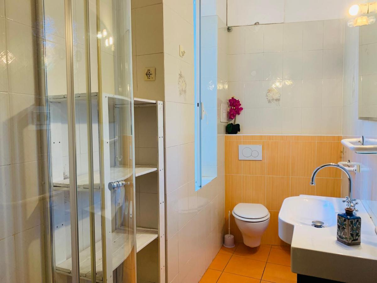 Prince Apartment Леванто Екстериор снимка